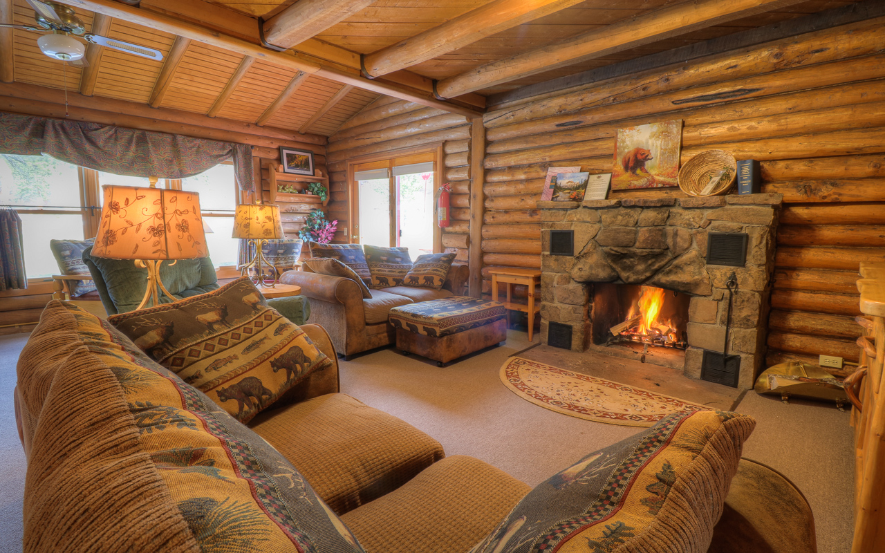 Vacation Home Homestead Castle Mountain Lodge Estes homestead 5