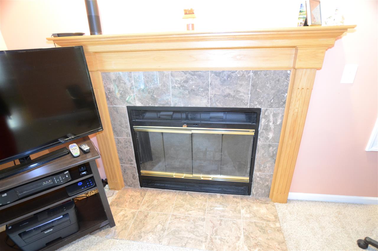 Central Fireplace Luxury 916 W Cottage Grove Road Linwood Mi Midland