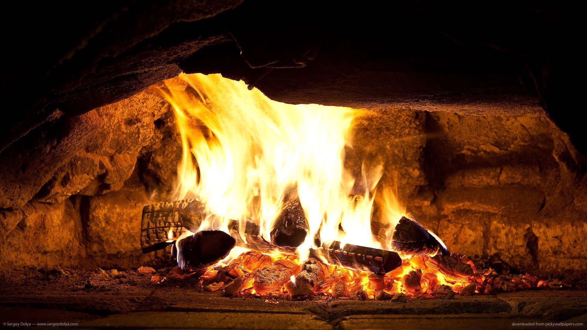 Fireplace Picture For iPhone Blackberry iPad Fireplace 0d fc c2046e92d3e6b45