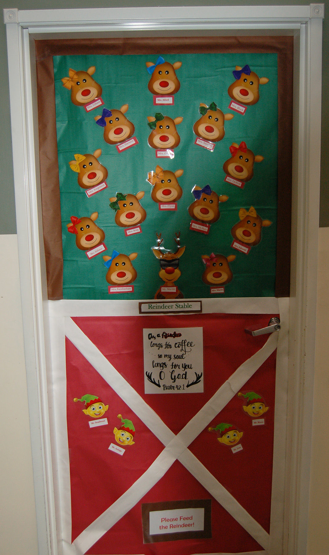 Cheap Fireplace Doors Lovely atlantic Christian School Holds Christmas Door Decorating