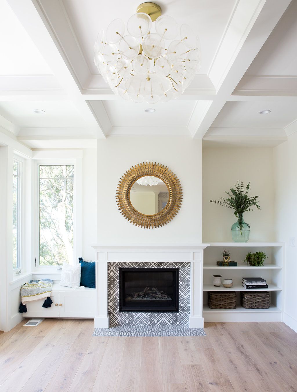 Pin by Love & Interiors on FIREPLACE 0d4163f32e4c3c26a4c2efffbb0a0355