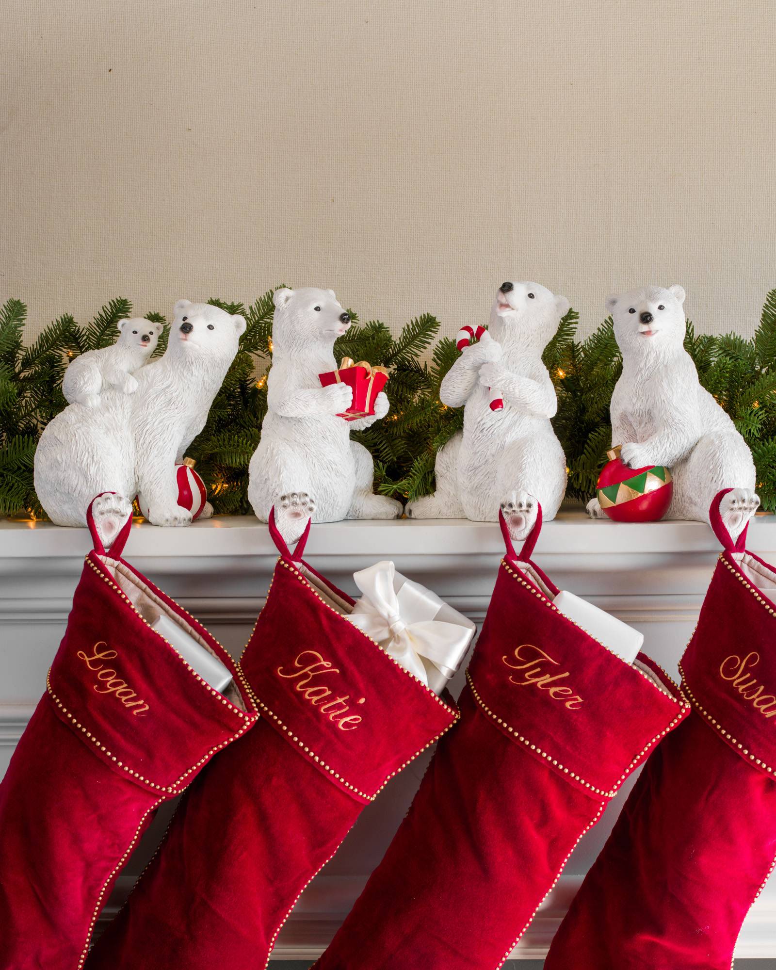 STK Polar Bear Family Stocking Holder Lifestyle 10