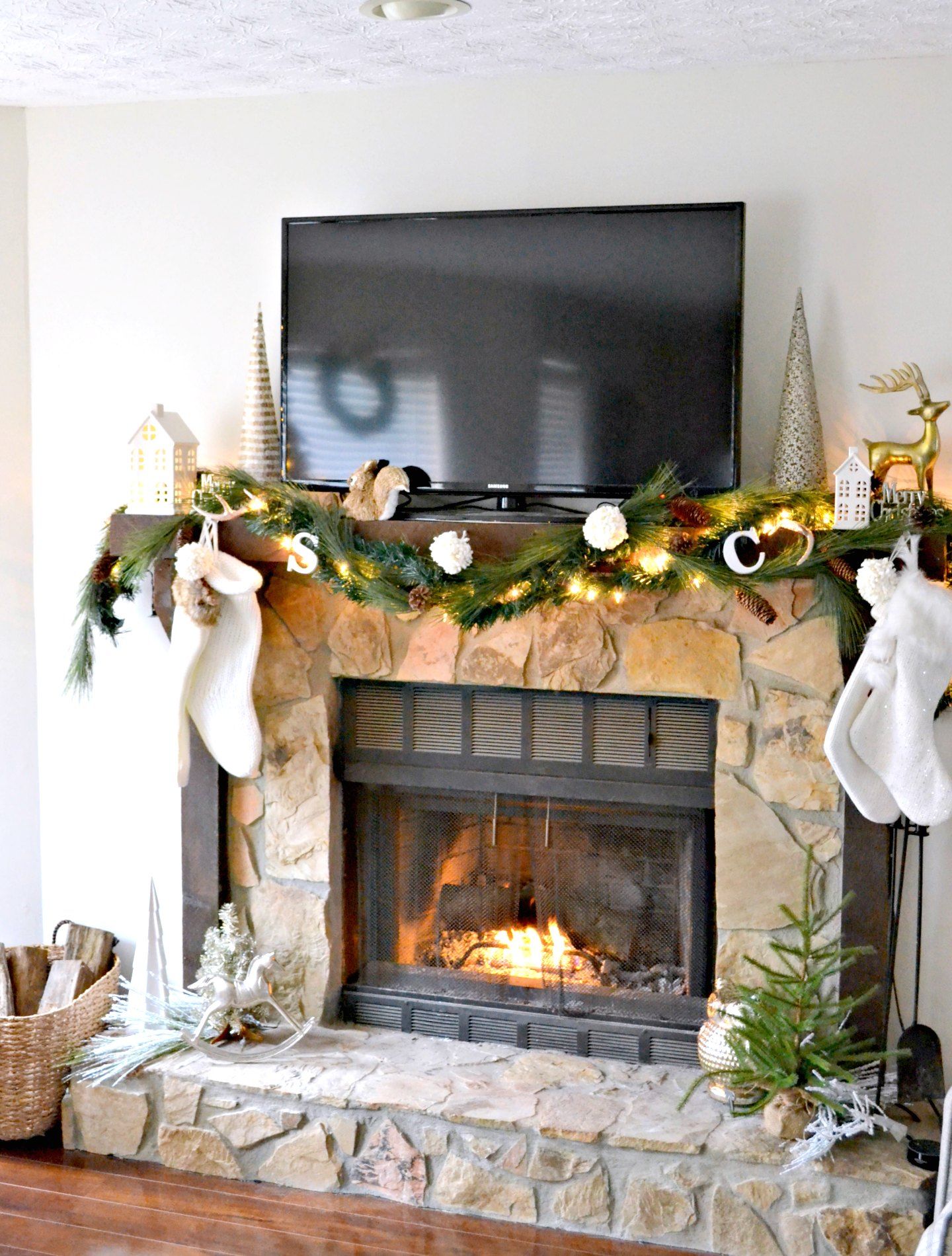 Christmas Mantel Ideas How to Style a Holiday Mantel christmas mantel ideas neutral christmas decor on fireplace mantel