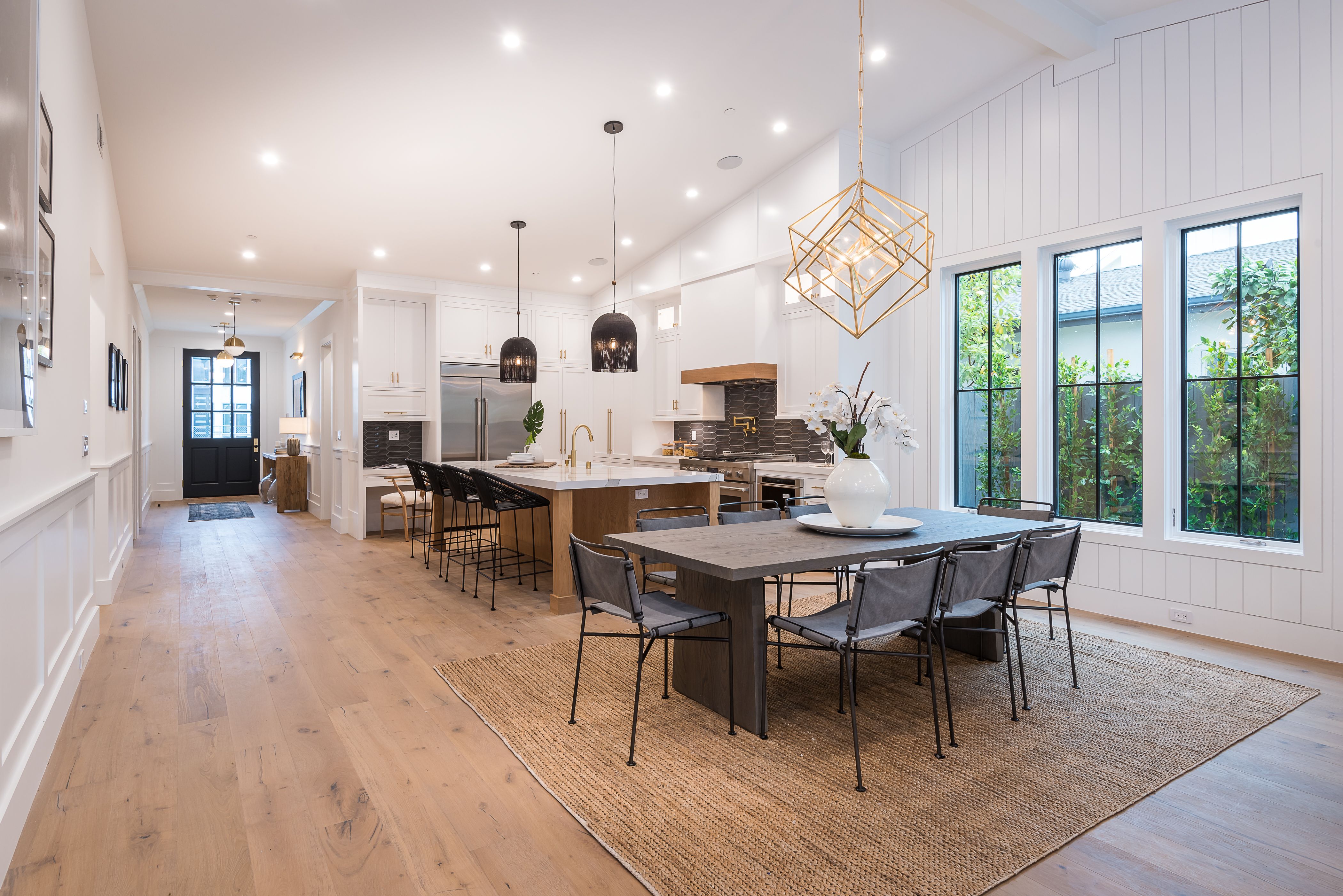 Open floor plan Chernov Team 0d63d199c3bd748a1c2766c3ad0cb3da