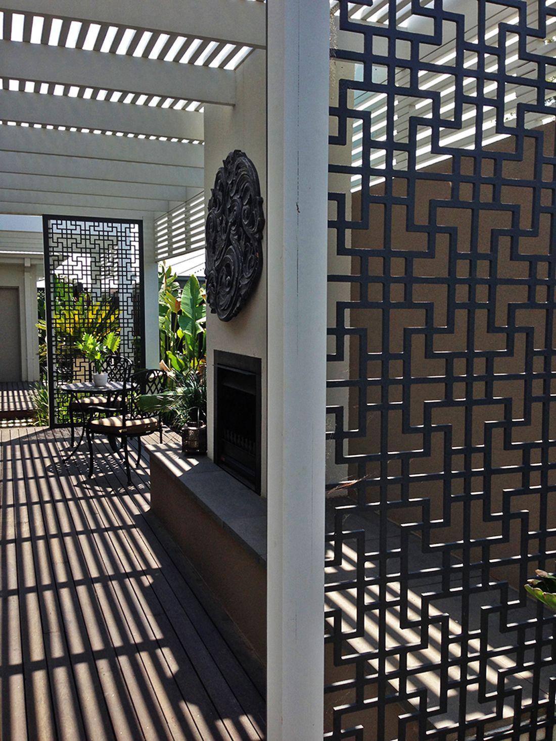 Patio screen partitions for an absolutely gorgeous deck d40db9ca45a9f8adce84f3d3f b0