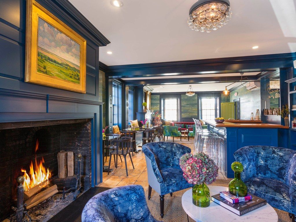 10 Hotel Fireplaces to Help You Escape the Winter Cold 600dd1832d fb9f018d