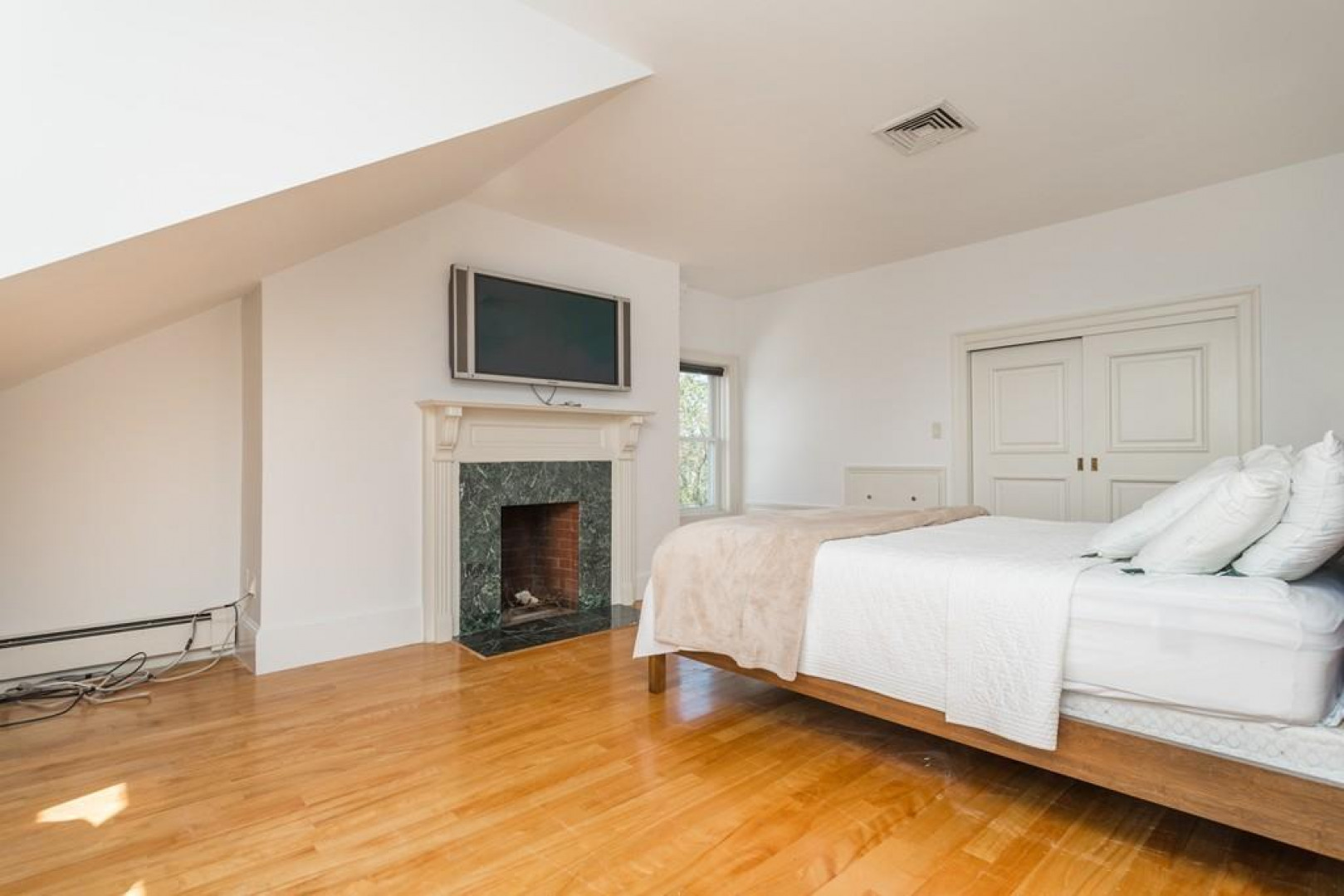 42 Mount Vernon St 5C Boston MA MLS 07