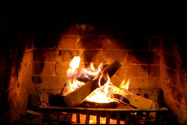 Fireplace Screensaver Fresh Crackling Fireplace In High Def 1080p