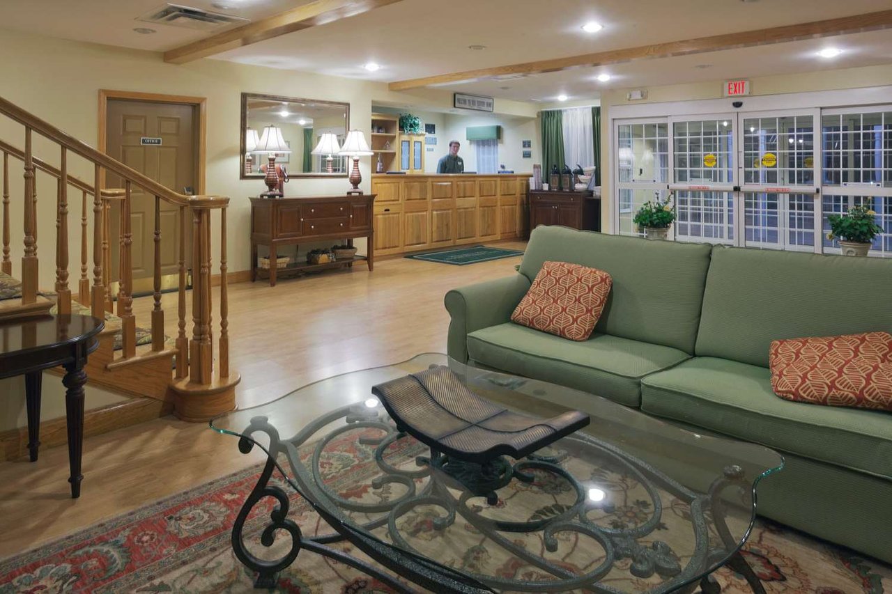 THE BEST Hotels with Hot Tubs in Ithaca Nov 2019 with lobby