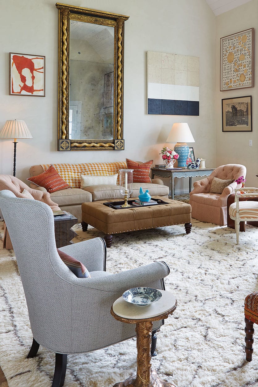 What to Put on the Blank Wall over Sofa fill space sofa 2
