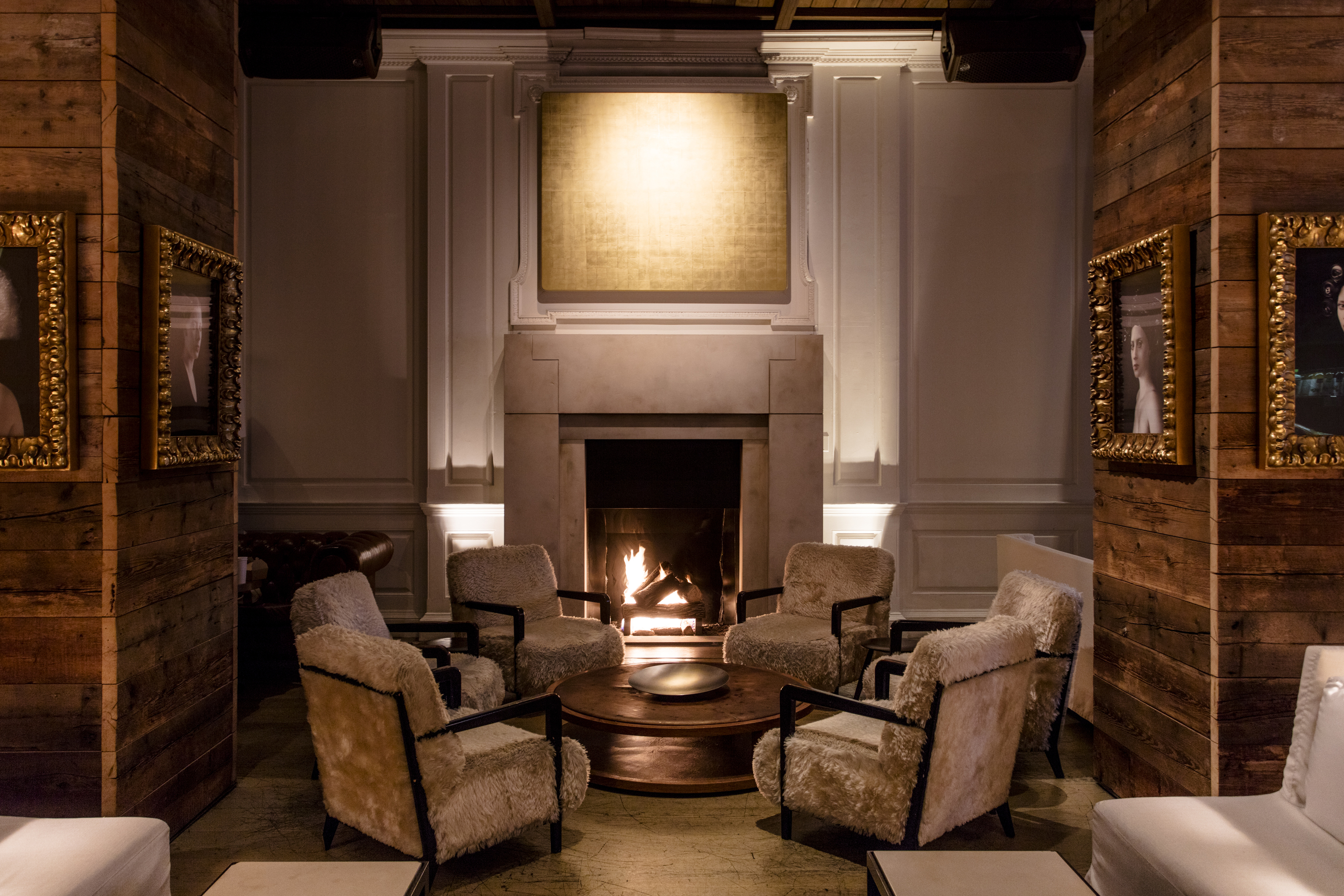 How to Arrange Furniture Around A Fireplace Beautiful Chicago Bars and Restaurants with Fireplaces 2019