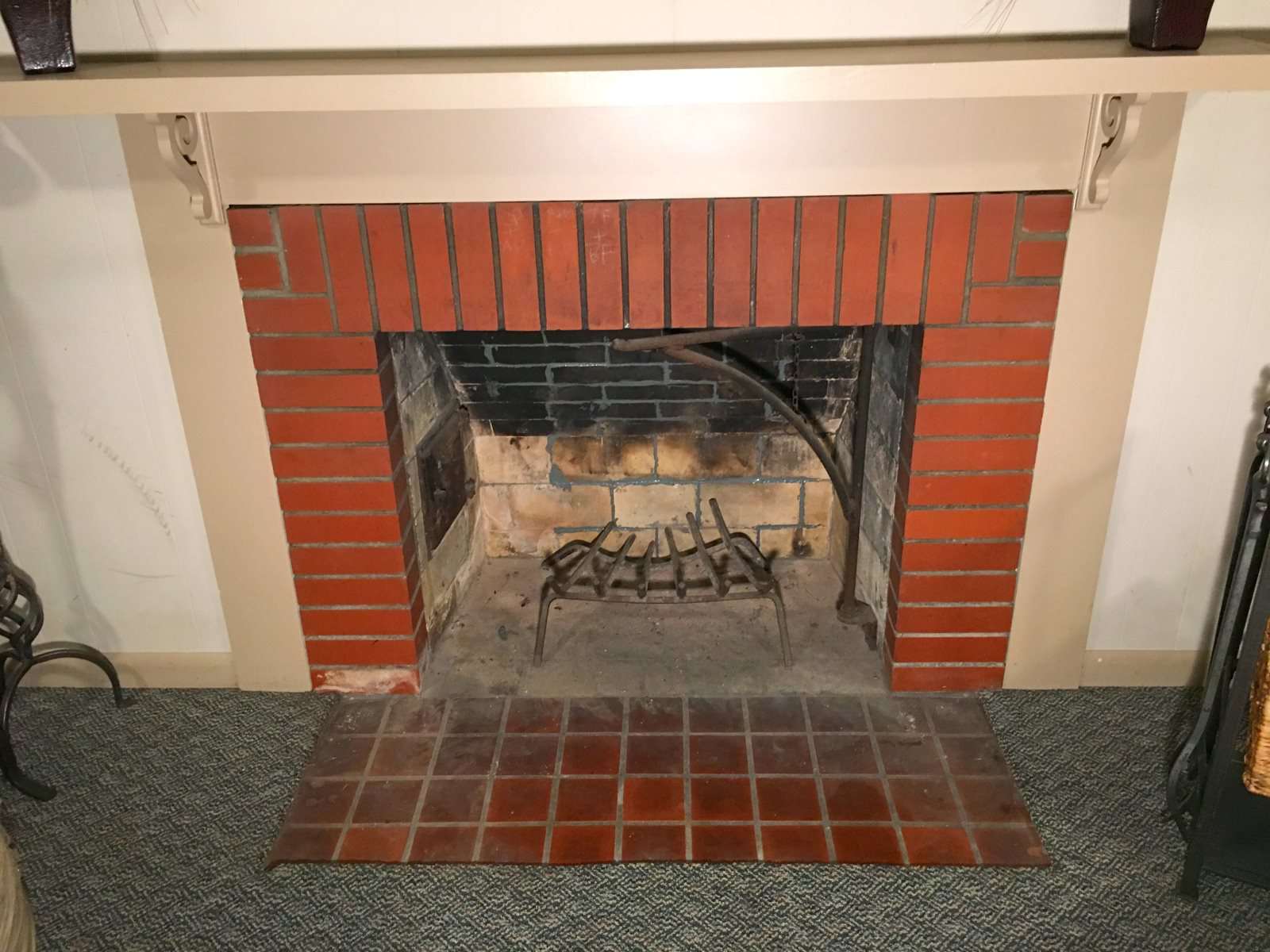 9 fireplace with repaired joints 583c f9b58d5b12a7f12 JPG