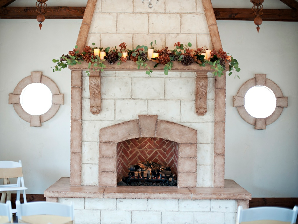 How to Decorate On Either Side Of A Fireplace Elegant Rustic Wedding Decorations Fireplace Mantel Garland at