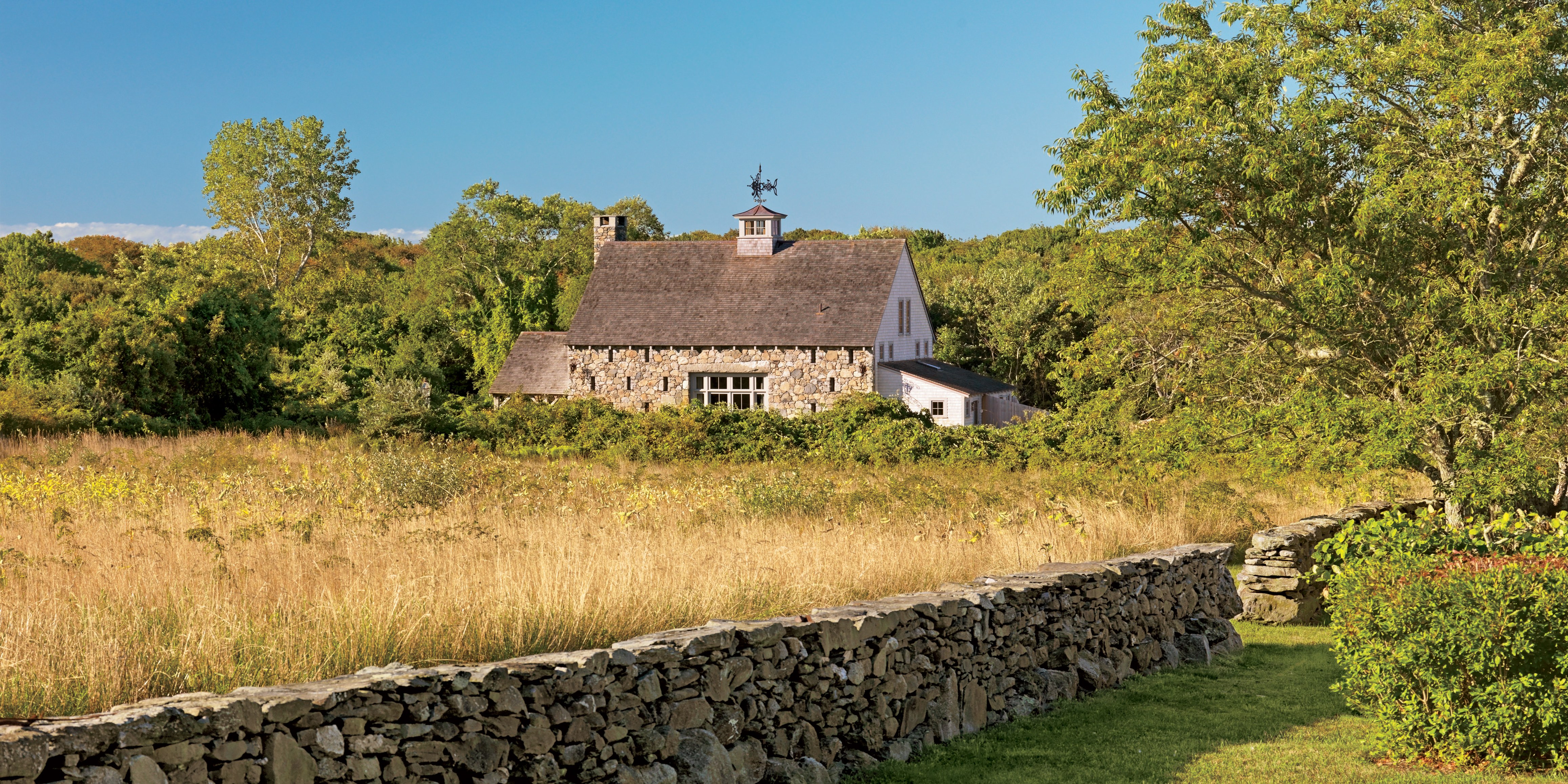 How to Update A 1970s Stone Fireplace Luxury 9 Converted Barn Homes Beautiful Barn Style Home