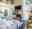 Large Wreaths for Above Fireplace Awesome 21 Beautiful Ways to Decorate the Living Room for Christmas
