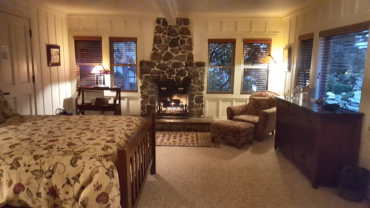 Monterey Fireplace Inn Luxury Homestead Inn Updated 2019 Hotel Reviews Carmel Ca