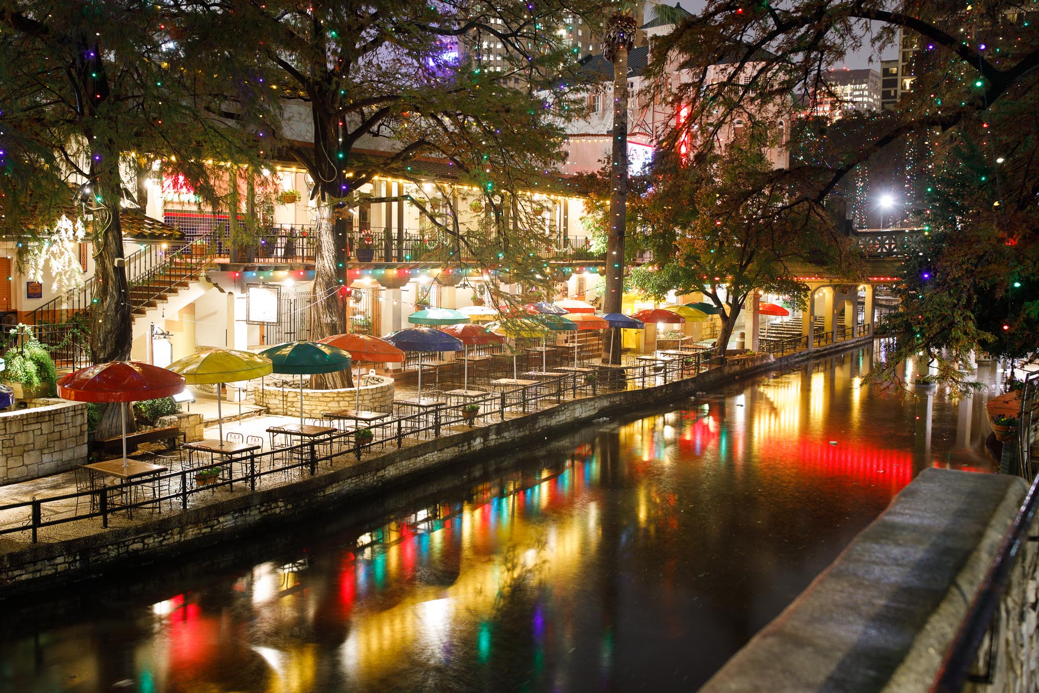 ScottBall Christmas Holiday Lights Downtown December Riverwalk 12 7 2017 2