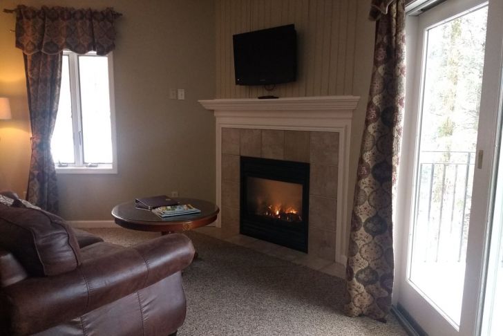 Poconos Hotels with Jacuzzi and Fireplace Unique the French Manor Inn and Spa Pool &amp; Reviews