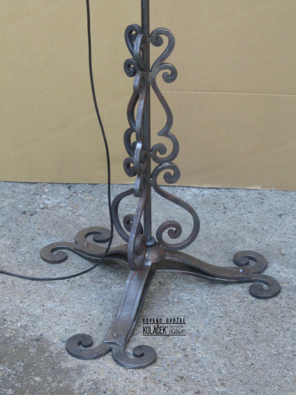 pottery barn forged metal sculpture lampa od kovanog gvozdja detalj kolacek 1897 of pottery barn forged metal sculpture