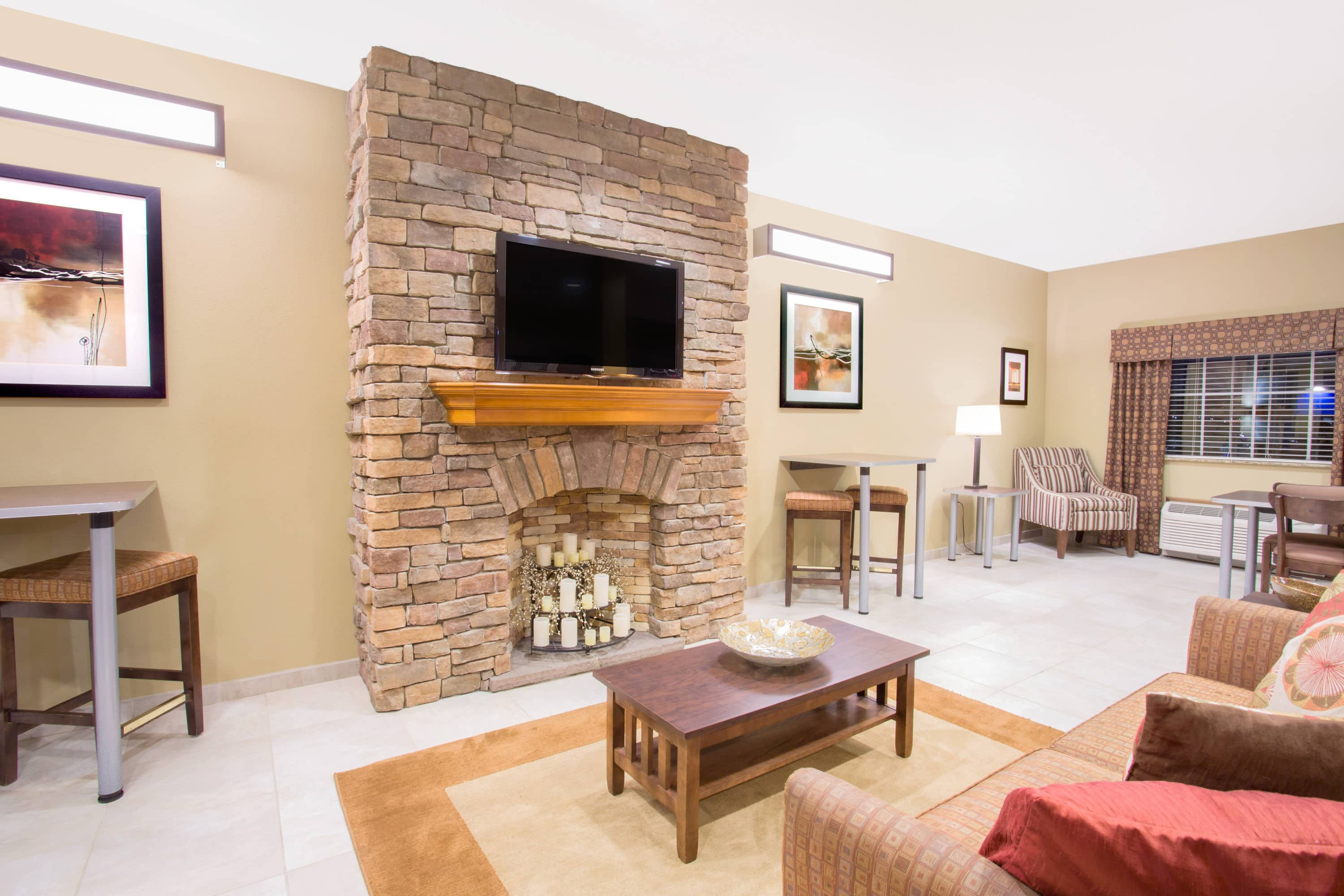 Rio Grande Fireplace Beautiful Microtel Inn & Suites by Wyndham Buckhannon