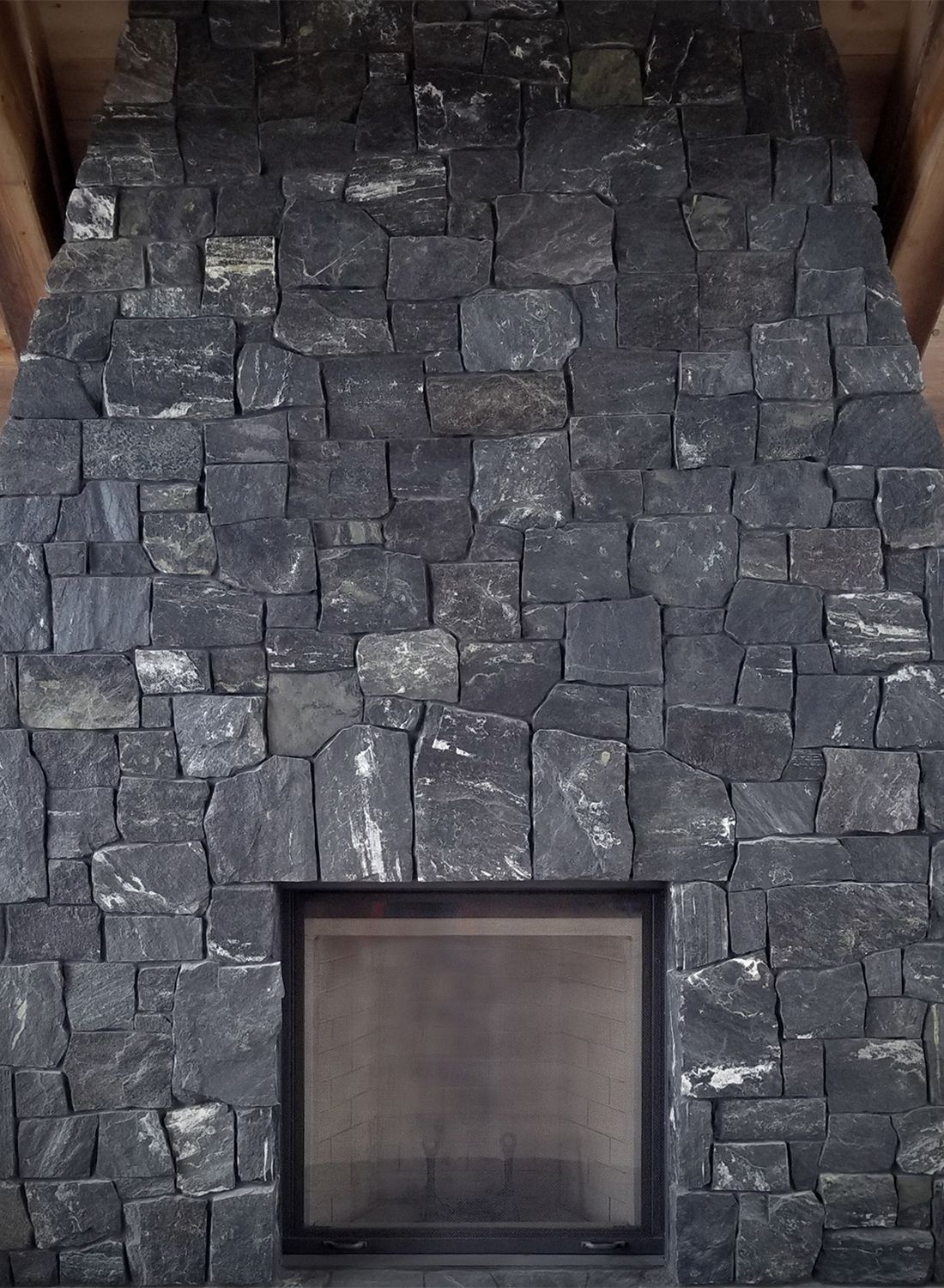 Rock Veneer Fireplace Inspirational Stacked Stone Fireplace Black Frost Castle Stone Interior