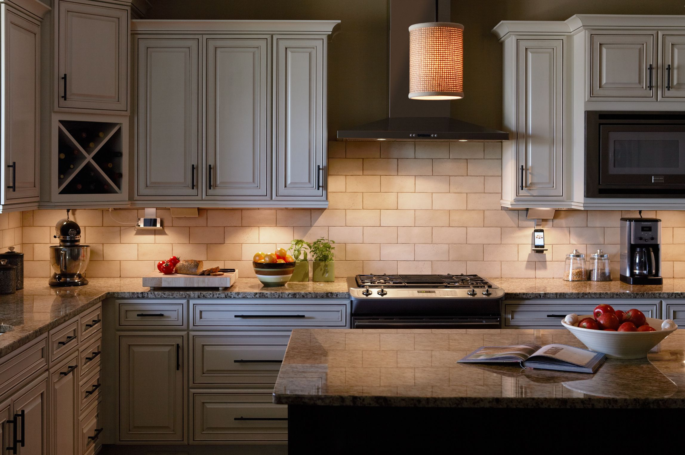 Under Cabinet Led Puck Lights under cabinet led puck lights elegant best kitchen under cabinet lighting lovable lighting under cabinets