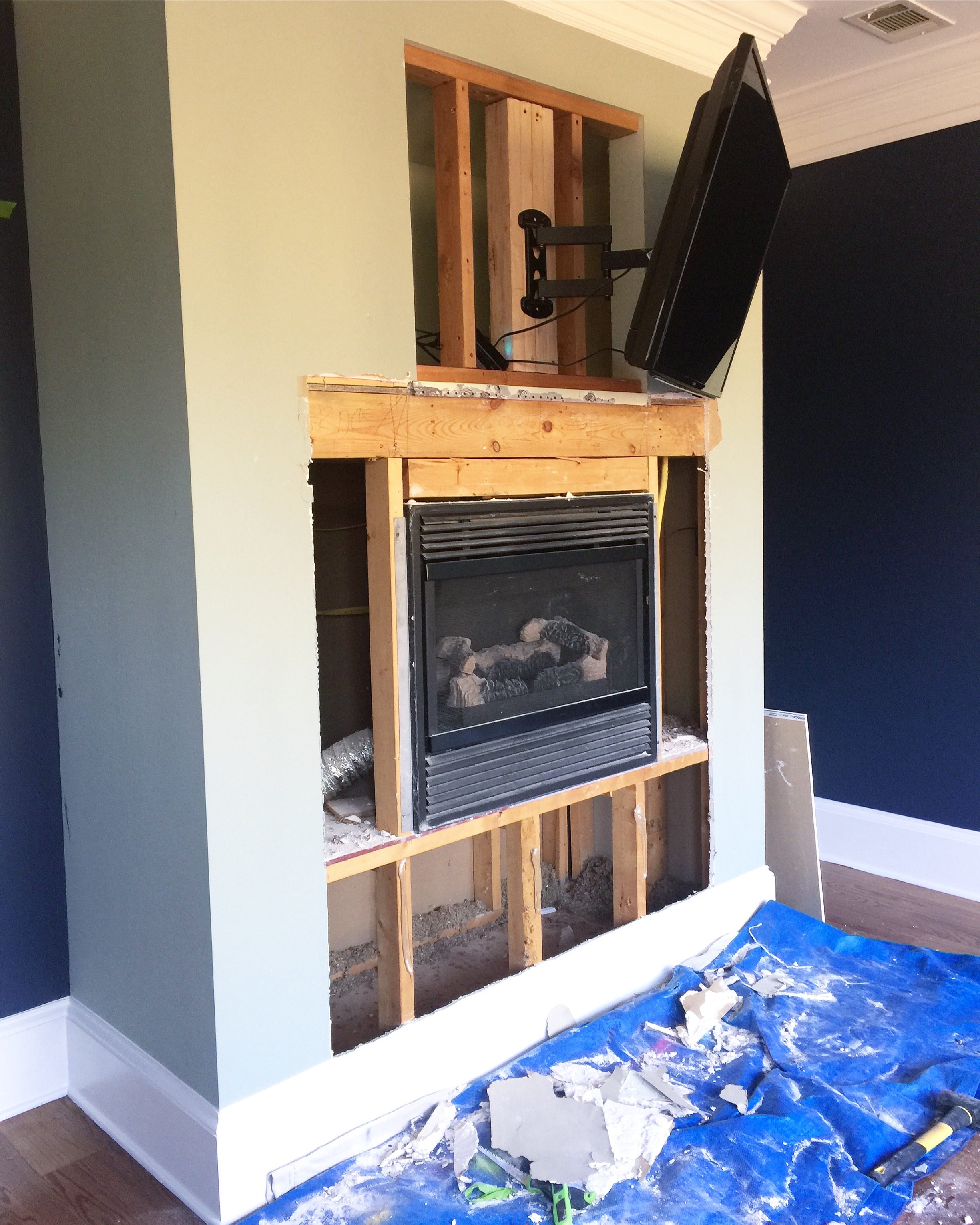 Stacked Stone Fireplace Cost Awesome Tiling A Stacked Stone Fireplace Surround Bower Power