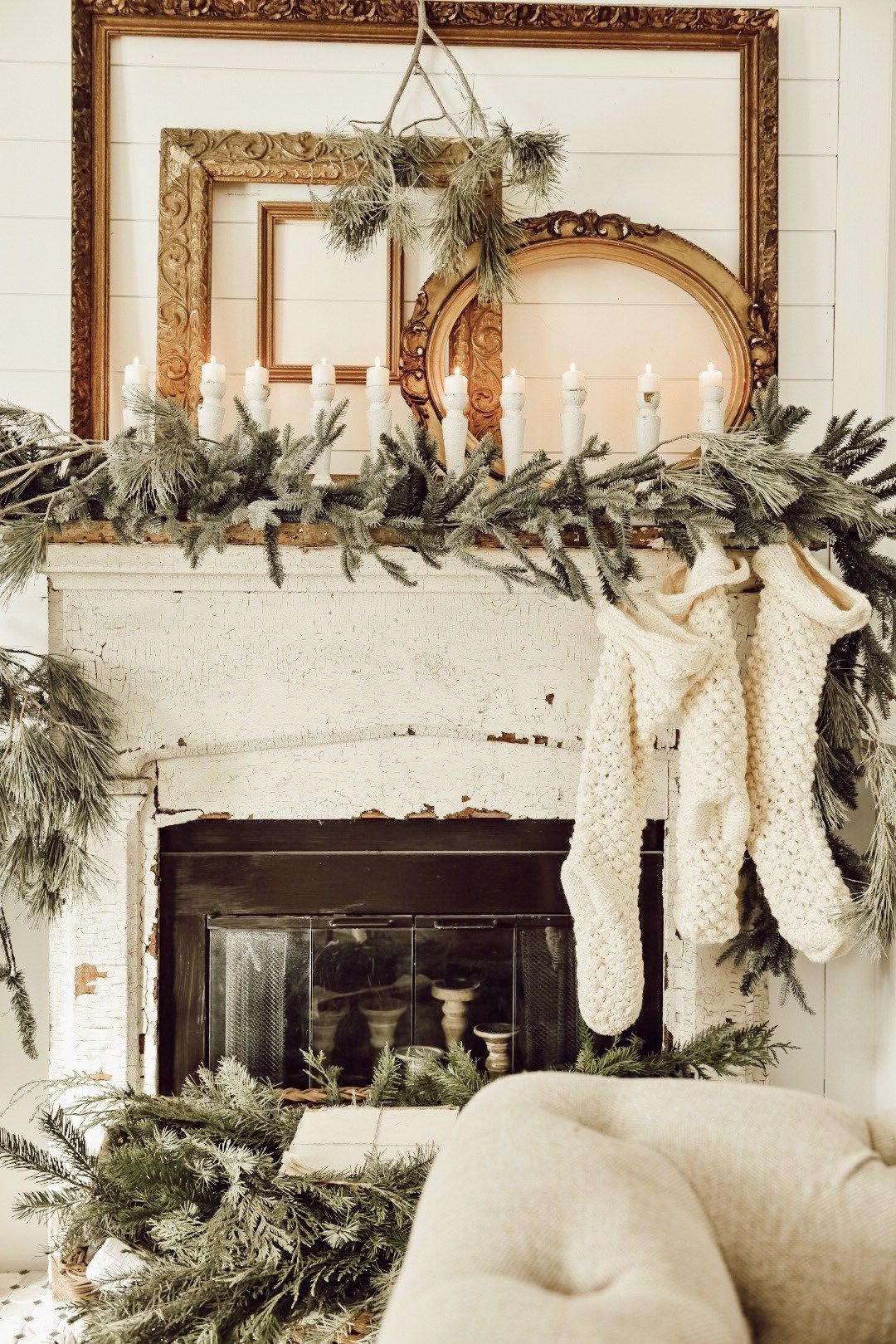 Thousand Oaks Fireplace New asymmetrical Garland Diy Holliday Ideas
