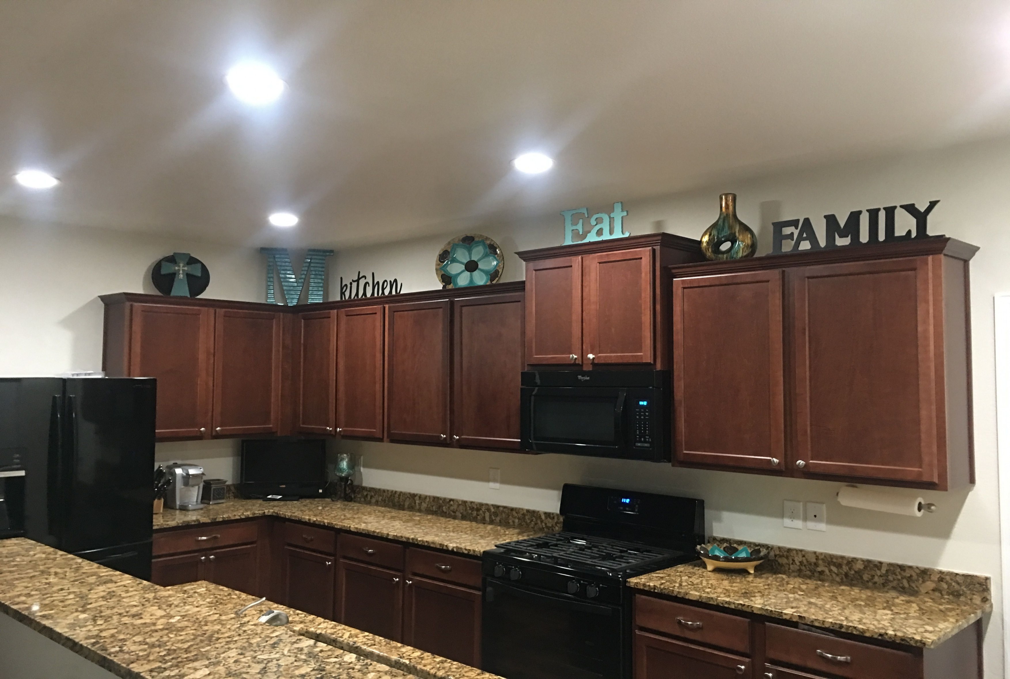 Decorating Kitchen Cabinets 57 Top Kitchen Cabinet decorating above kitchen cabinets 57 top kitchen cabinet decorating ideas top cabinet of decorating above kitchen cabinets