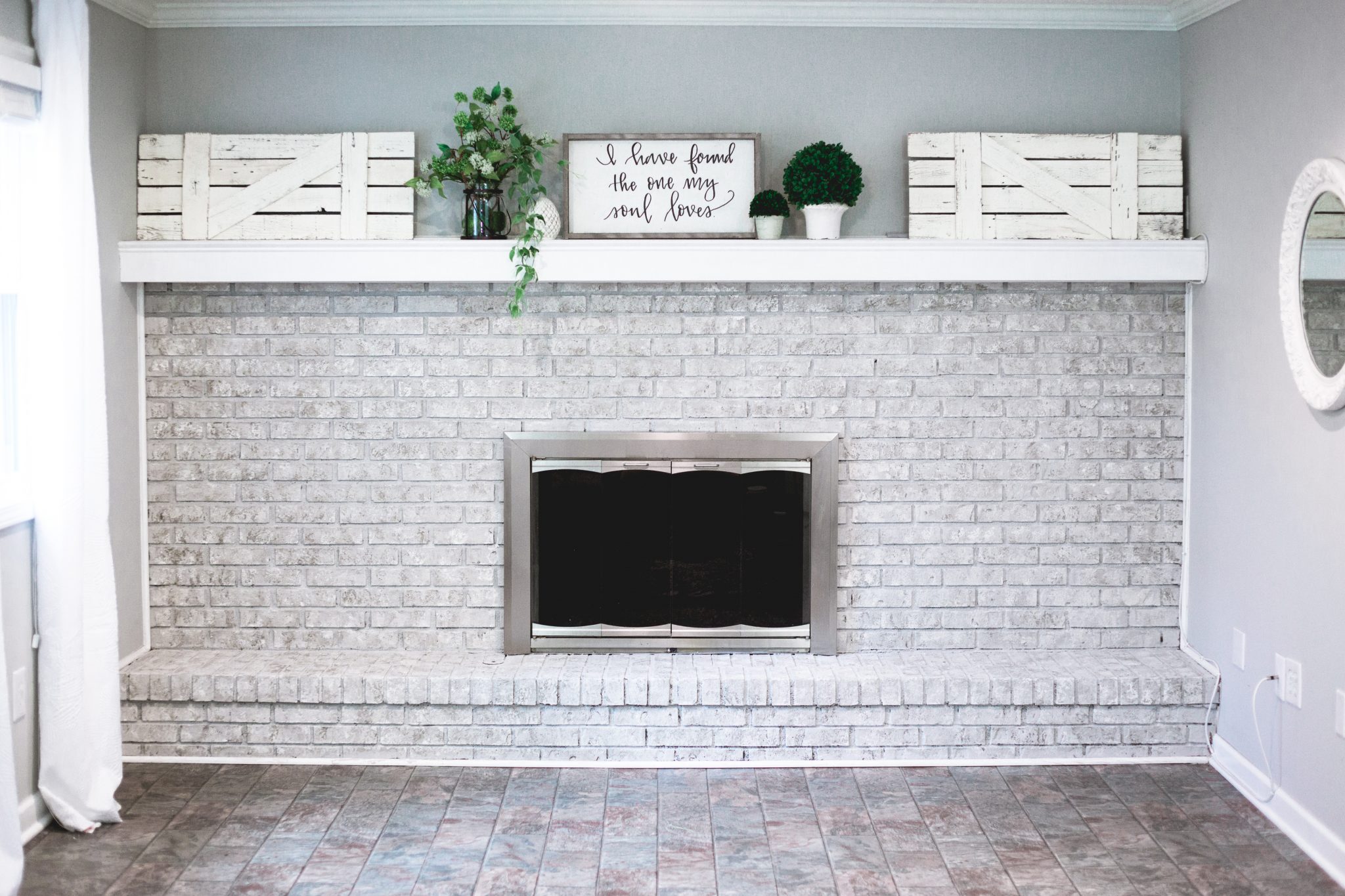 Beehive Fireplace Makeover Beautiful Light Grey Painted Brick Fireplace Yobacescounab