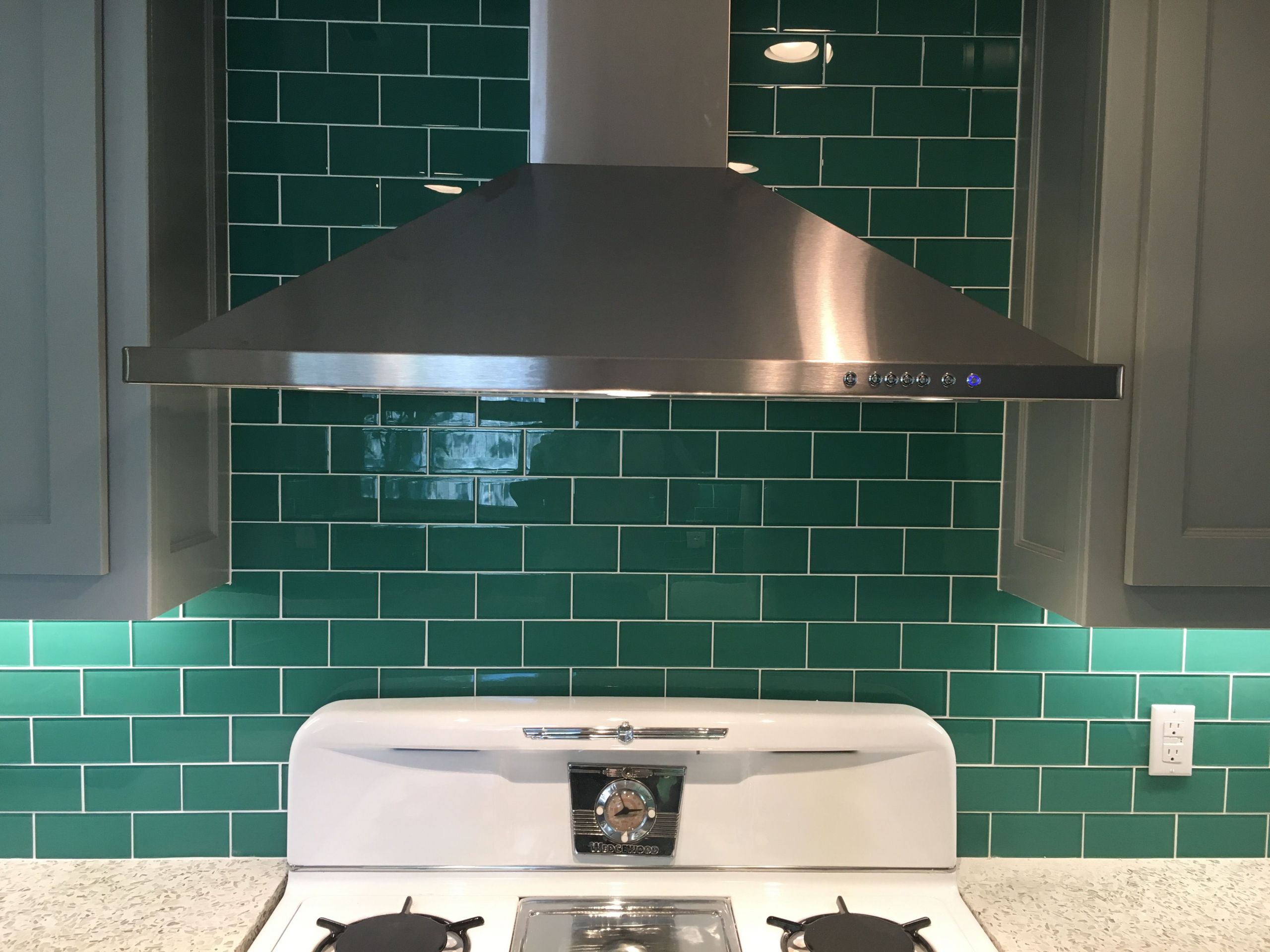 Beveled Subway Tile Backsplash Lovely Amazing Emerald Glass Subway Tile Backsplash Remodel S