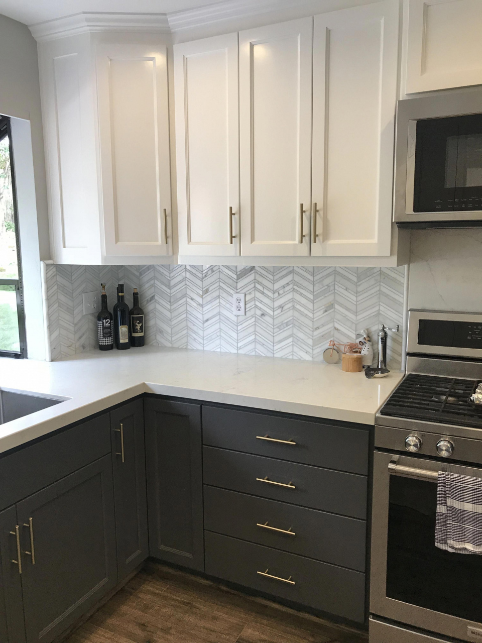 Brick Backsplash Inspirational Grey Quartz Countertops Sherwin Williams Peppercorn