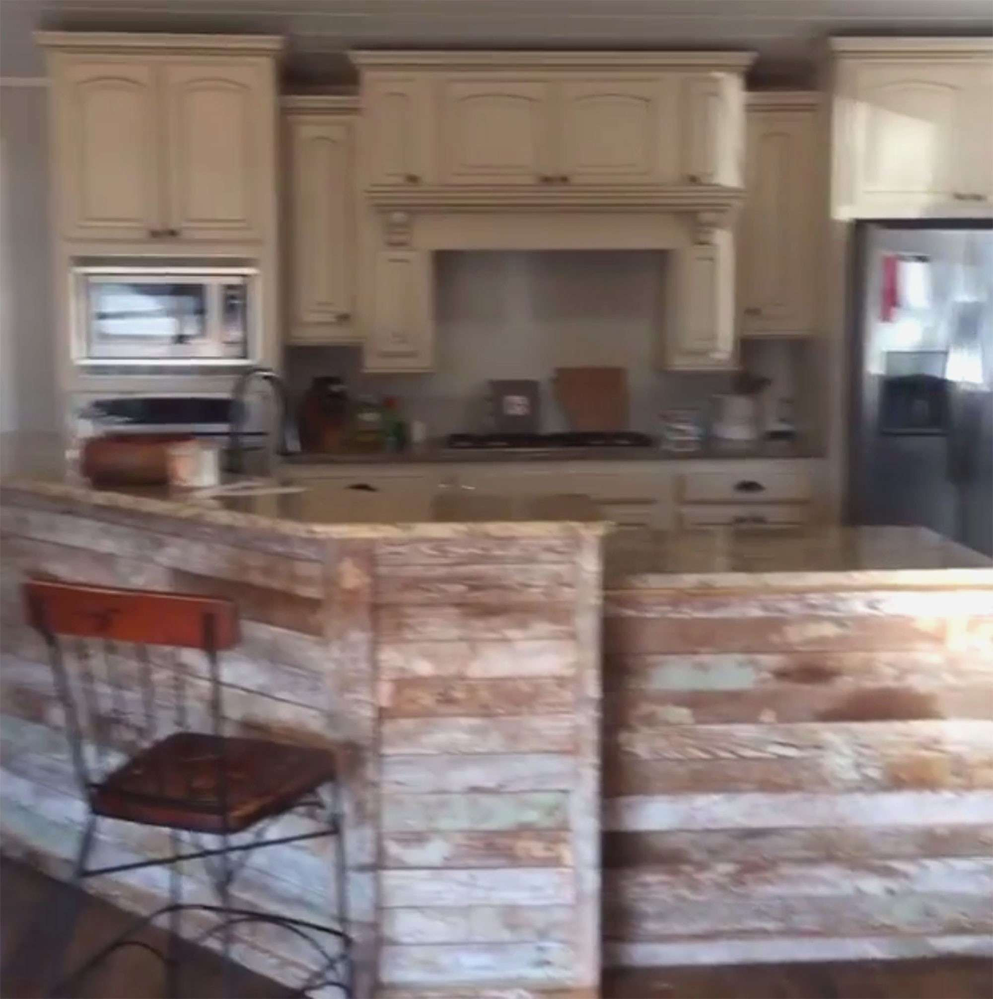 29 Fashionable Hardwood Floors images of hardwood floors of kitchen hardwood floors vs tile best of d21c9c917d f06d592a0f 300 in kitchen hardwood floors vs tile fresh kitchens new kitchen kitchens unlimited kitchens unlim