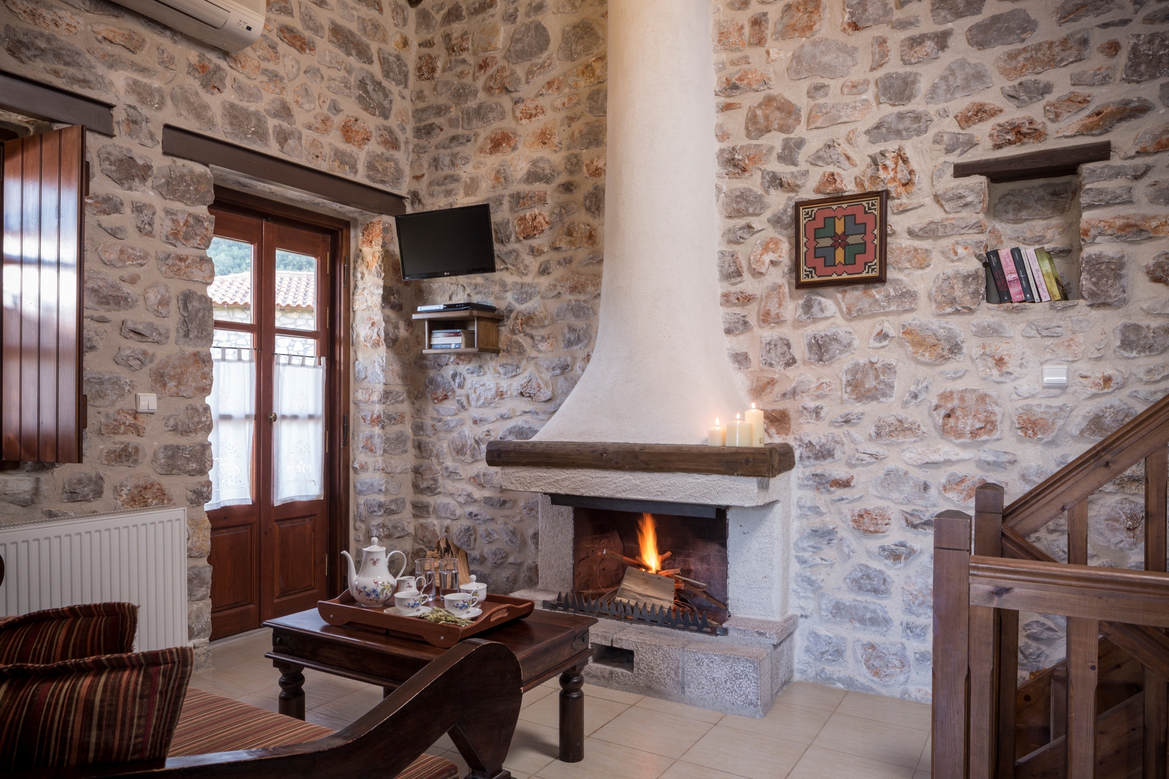 Fireplace Pictures Luxury Hotel Agroktima Traditional Guesthouse 4 Hrs Star Hotel In