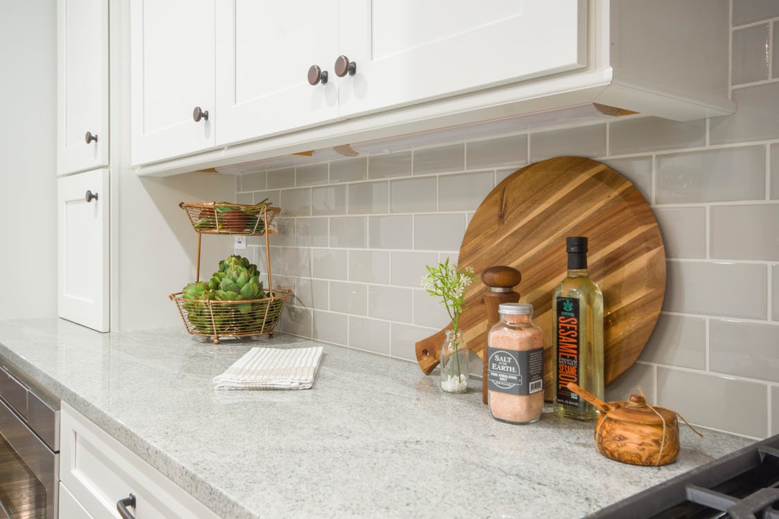 Herringbone Backsplash Subway Tile Elegant Kitchen Design Trends In 2019 Using Subway Tiles Legend Valley