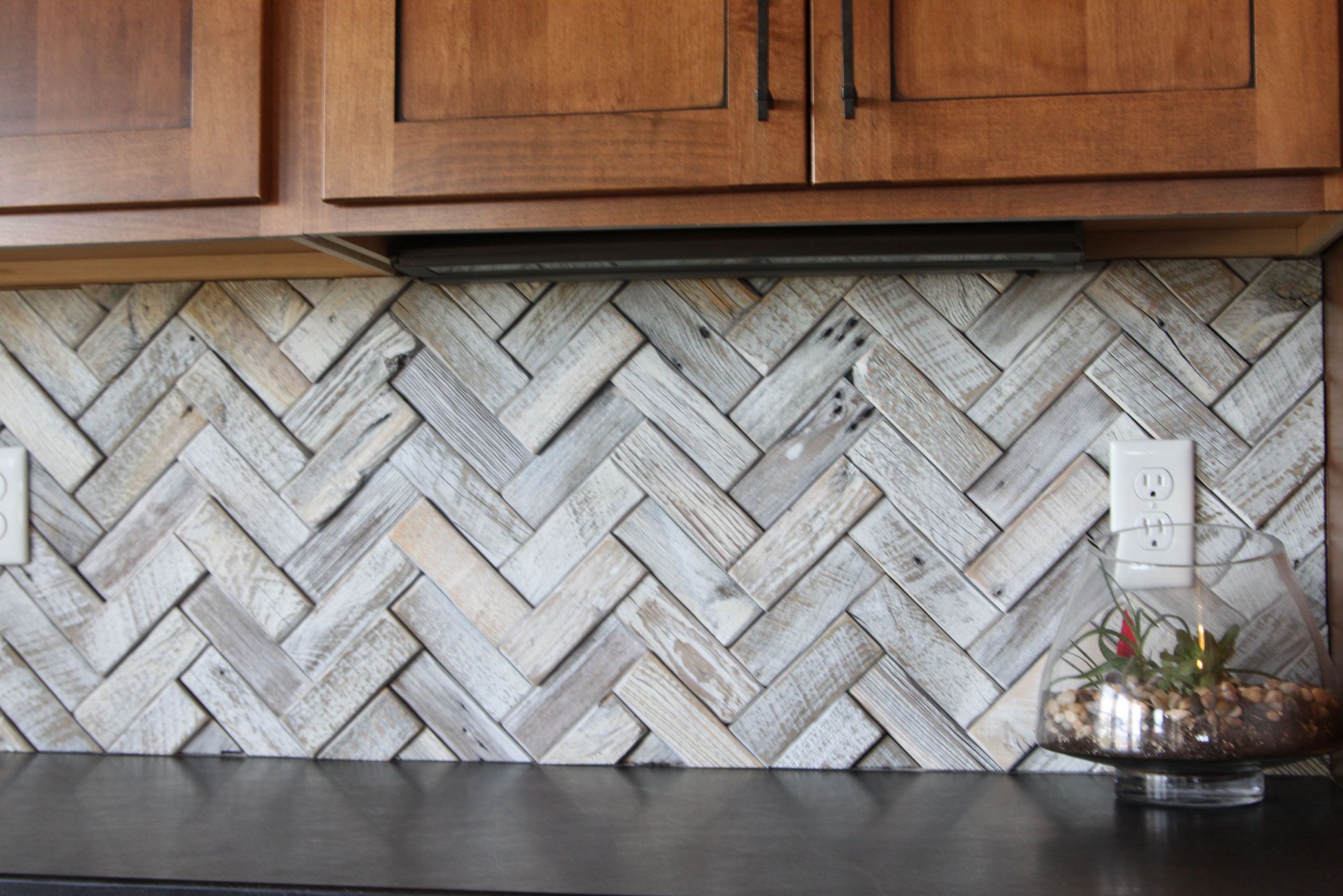 Herringbone backsplash 228b0d6bfa ae ef644
