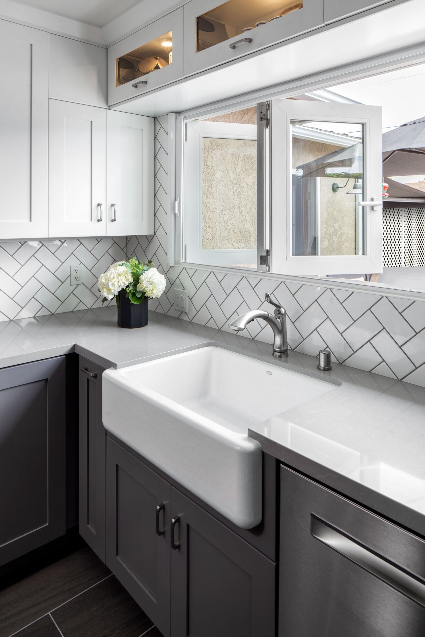 Subway Tile Herringbone Backsplash Awesome Gooddesign Herringbone Pattern Tile Floor