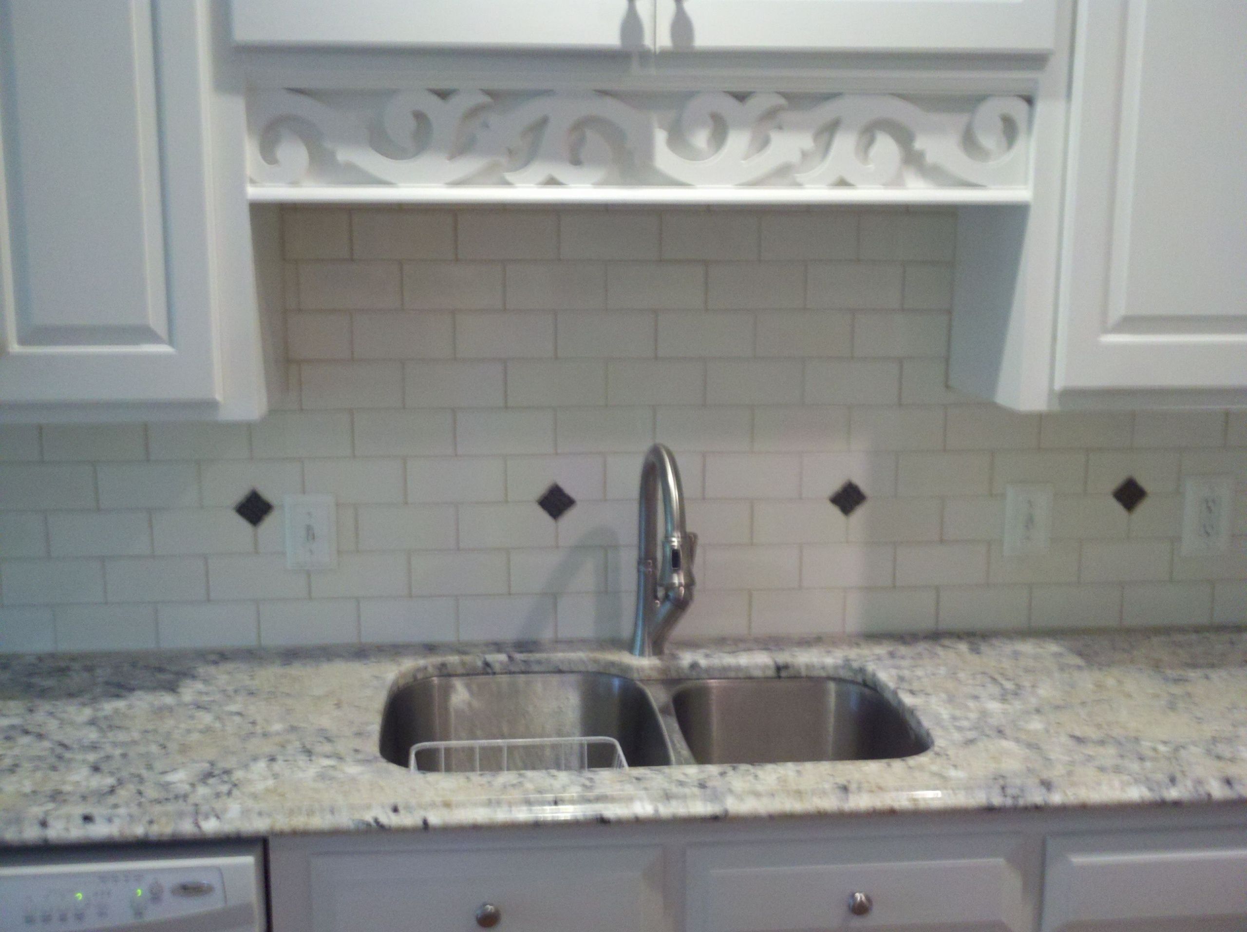 Ice White 3x6 backsplash with black 1" dot 0d6db fd7db70d6fc30c a48