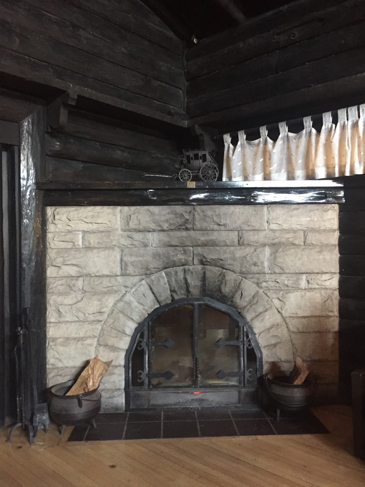 Arched Fireplace Door Unique Fireplaces Of the Grand Canyon Fireplaces