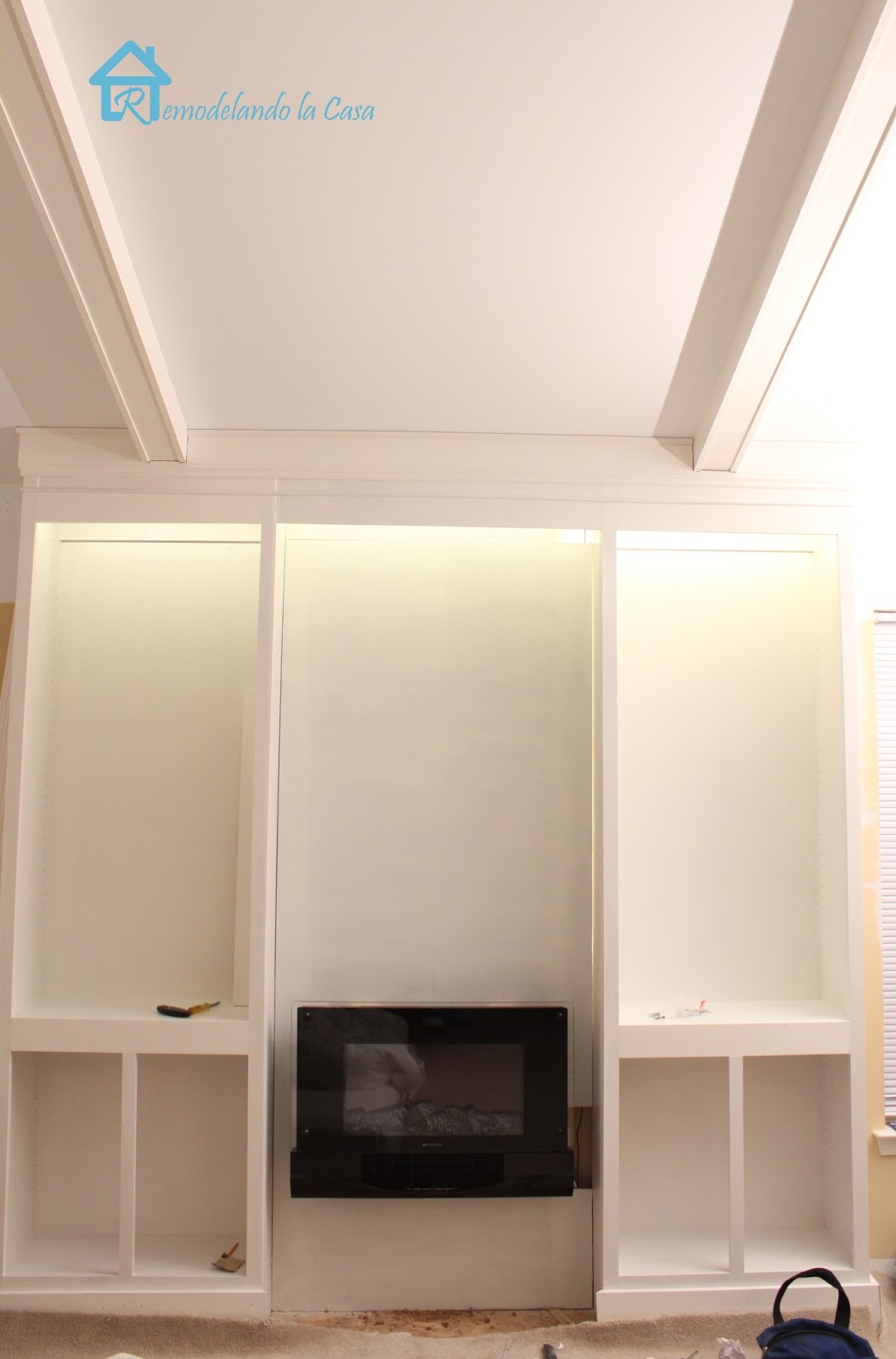 Diy bookcases with fireplace