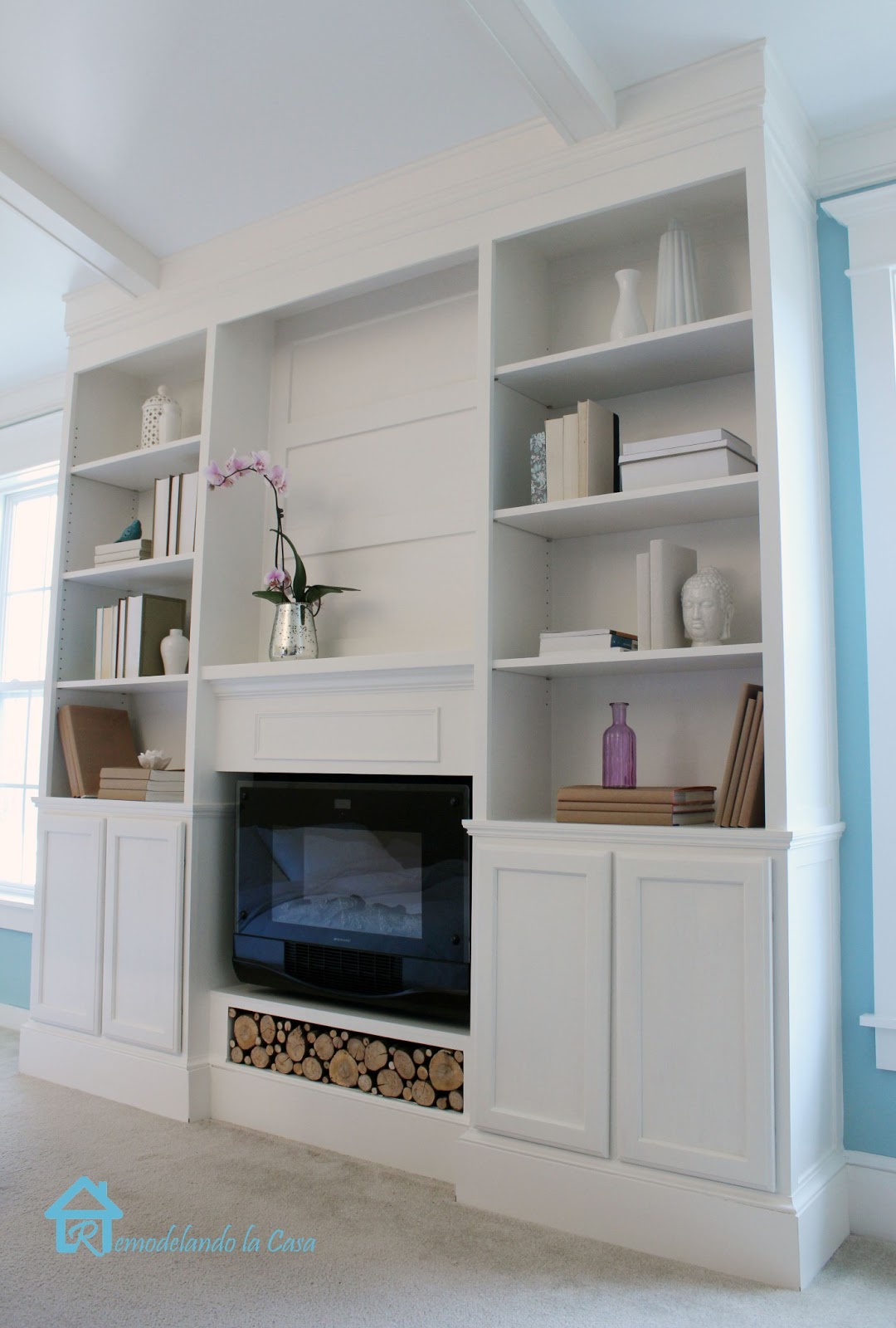 DIY Bookcases for Bedroom Final Reveal Remodelando la Casa DIY Bookcases with fireplace1