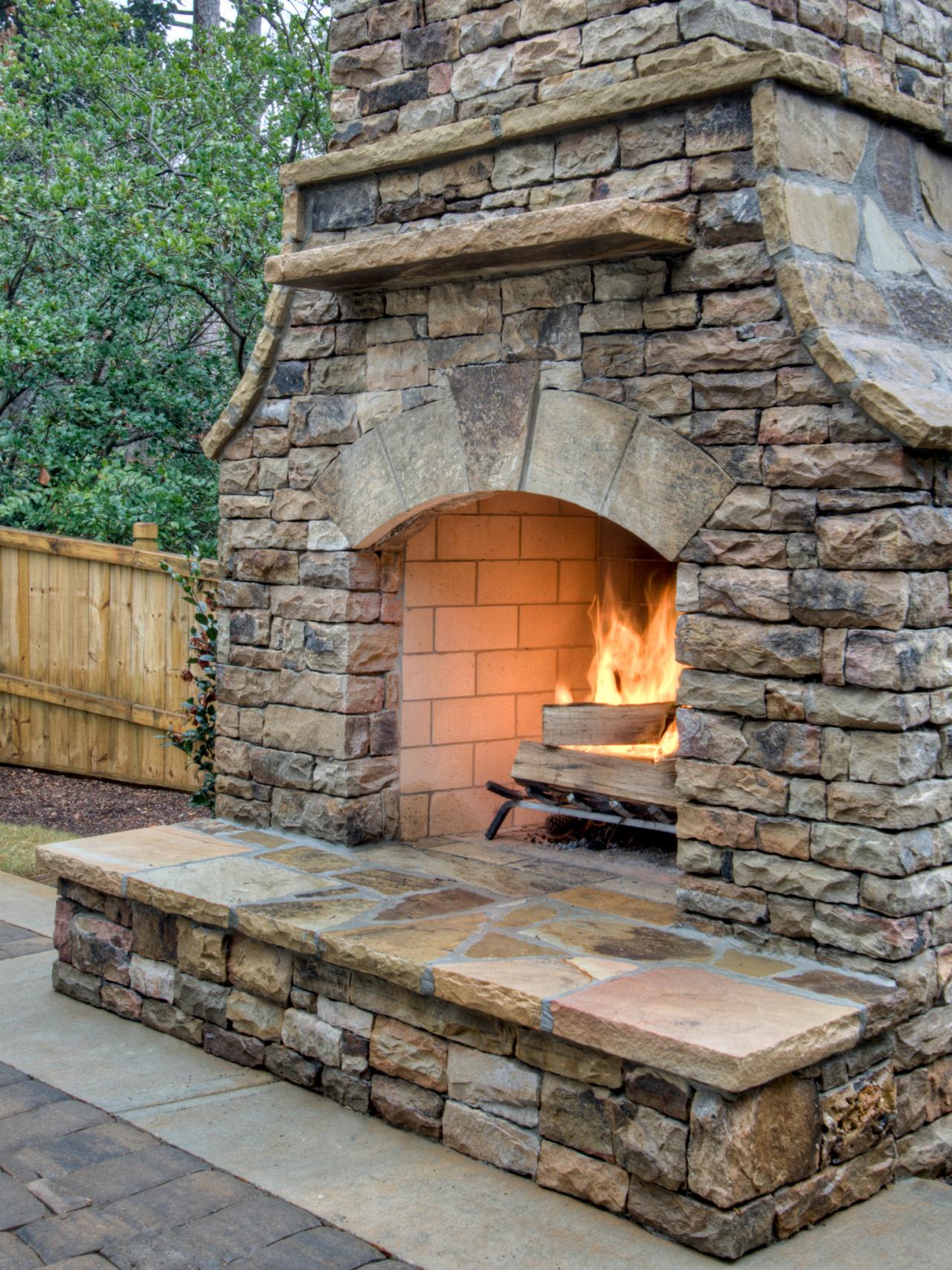 outdoor fireplace ideas pictures 1