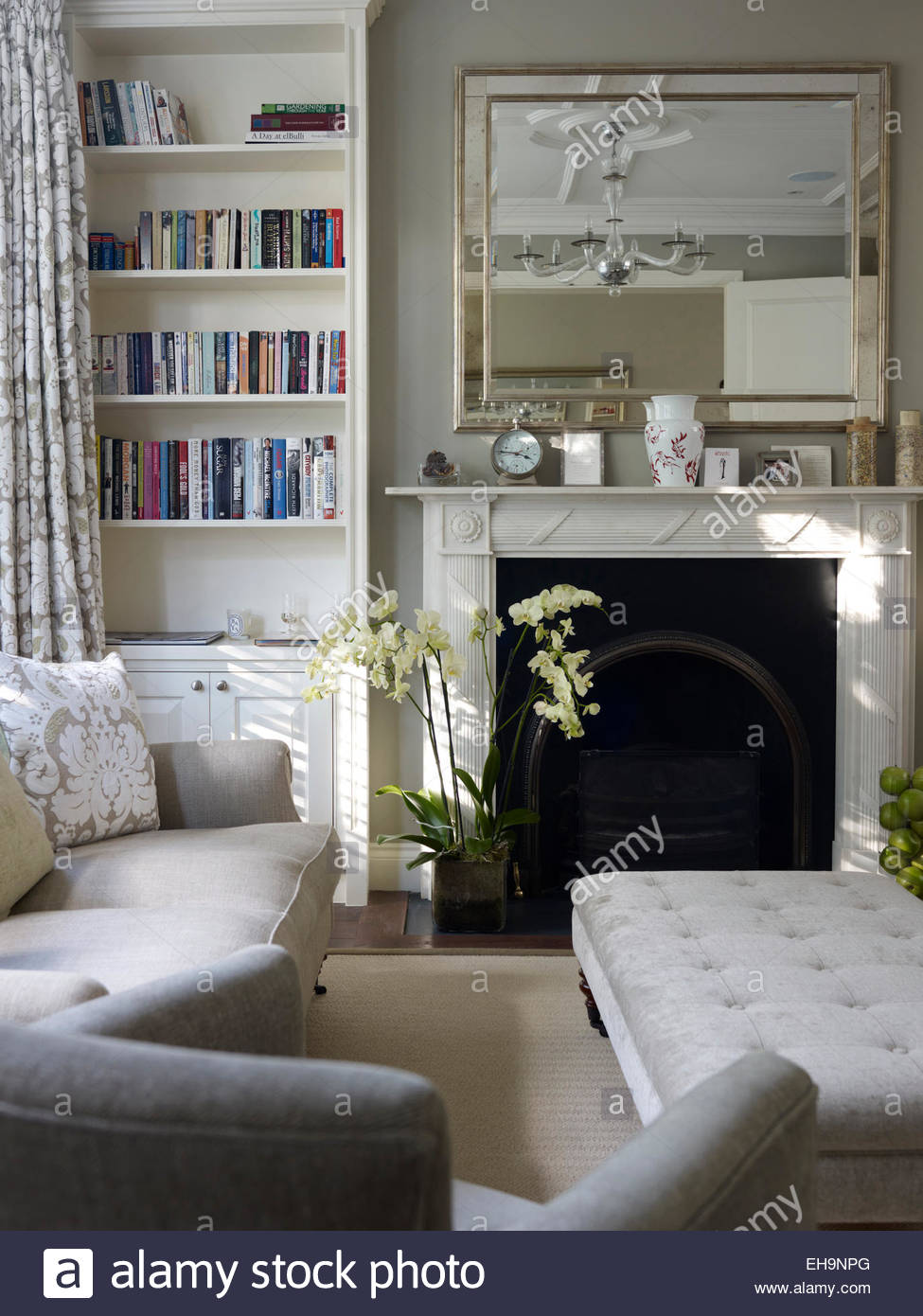 Fireplace Bookshelf New Fireplace and Mantel Piece with Mirror and Bookshelves In