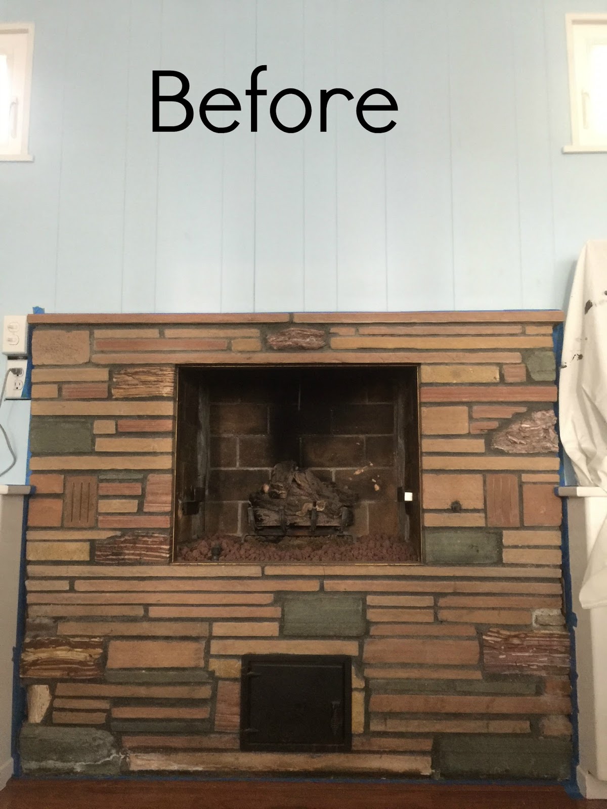 FR Fireplace Before