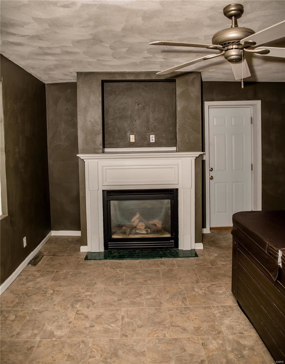 Vonderhaar Fireplace Lovely 29 Oakside Drive Collinsville Il