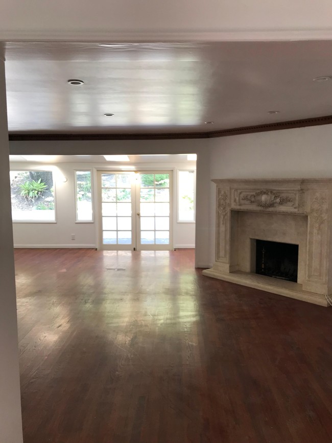 Woodland Hills Fireplace Beautiful San Miguel St Woodland Hills Ca House for