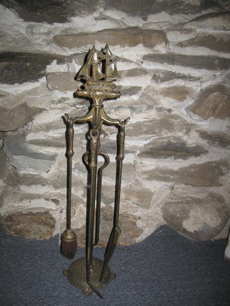 Old World Nautical Yankee Clipper Ship Hand Hammered Fireplace Tool Set il 794xN m38b