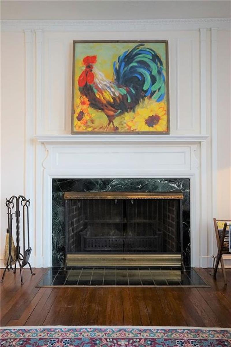 Shaker Fireplace Luxury Shaker Boulevard Shaker Heights Oh Listing